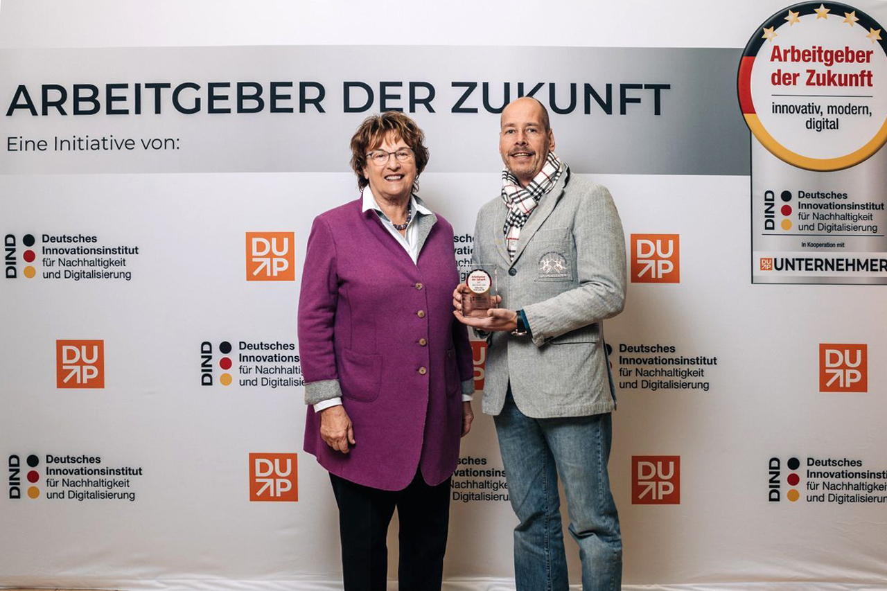SOKA BAU Erh lt Auszeichnung Als Arbeitgeber Der Zukunft UPJ soka-bau-erh-lt-auszeichnung-als-arbeitgeber-der-zukunft-upj